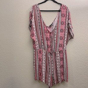 Forever 21 Romper Pink/Ivory/Black Size 1X